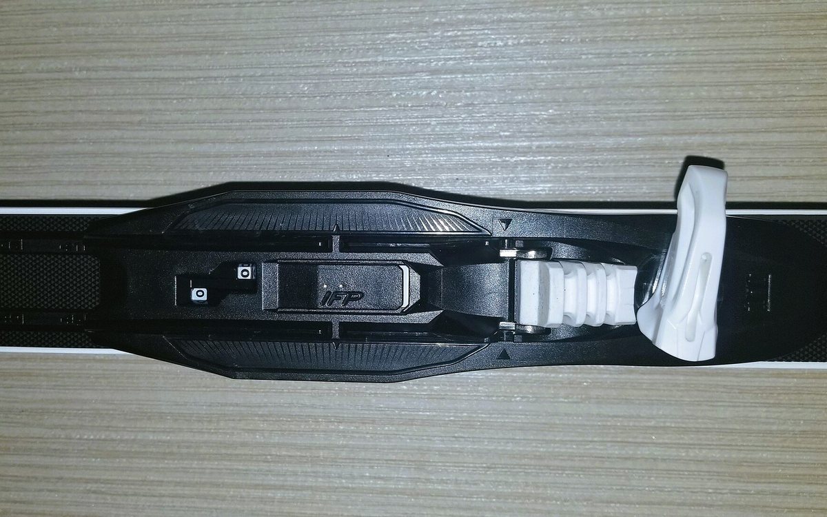 滑雪固定器基座镁合金件的低温韧性